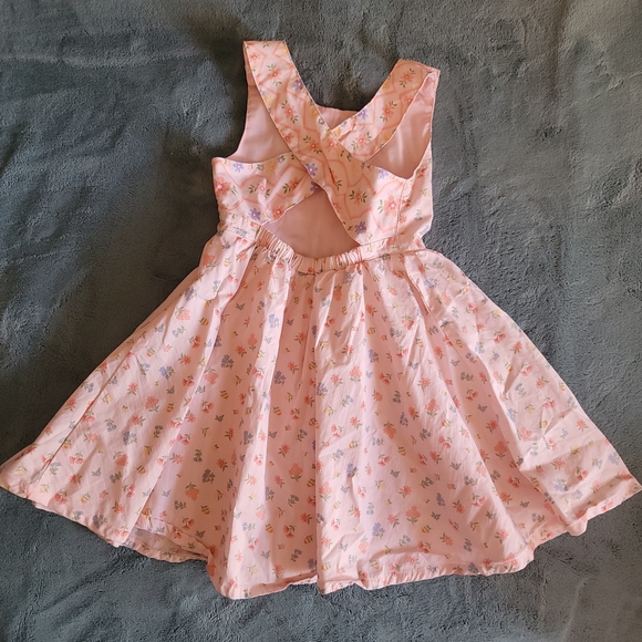 Assorted Girls' Dresses Collection - Picture 13 of 16